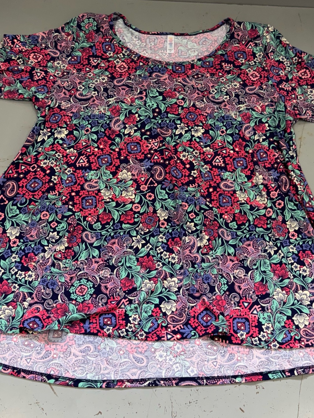 LuLaRoe Navy Multicolor Floral Paisley Scoop Neck Plus Size Perfect T Tee Shirt